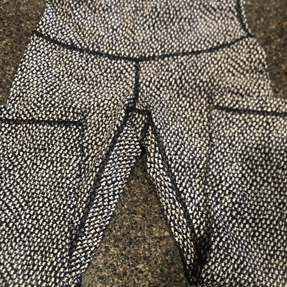 Rare! Lululemon crop.